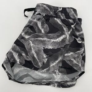 Patagonia Women's Size XS Athletic Shorts Barely Baggies Camo Inseam 2"